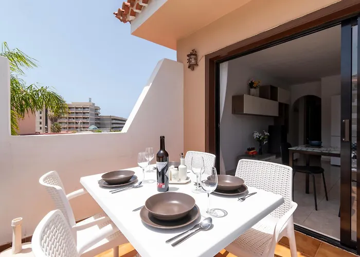 Tranquil 1 Bedroom Communal Heated Pool 아파트 *